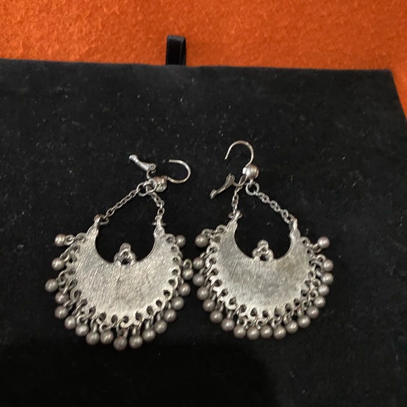 Earrings - Picture 4 of 4